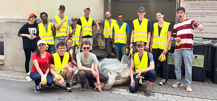 Group photo of the Green Office